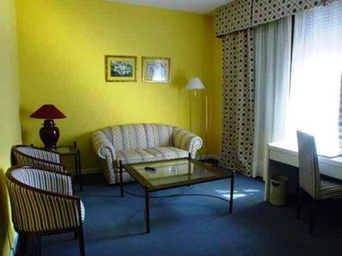 Hotel Las Cigueenas Trujillo Room photo